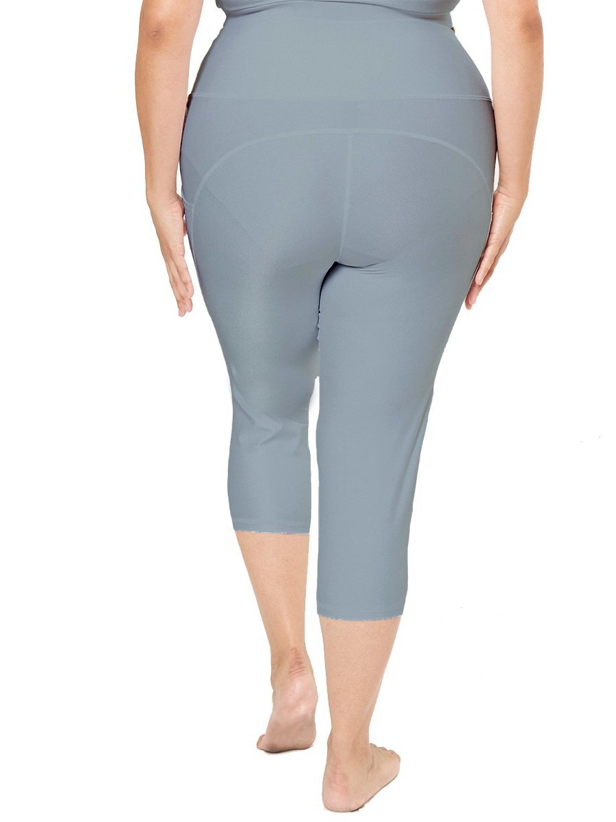 Hi-Rise Curved-Pocket Capri - Dove Grey Rib Pattern