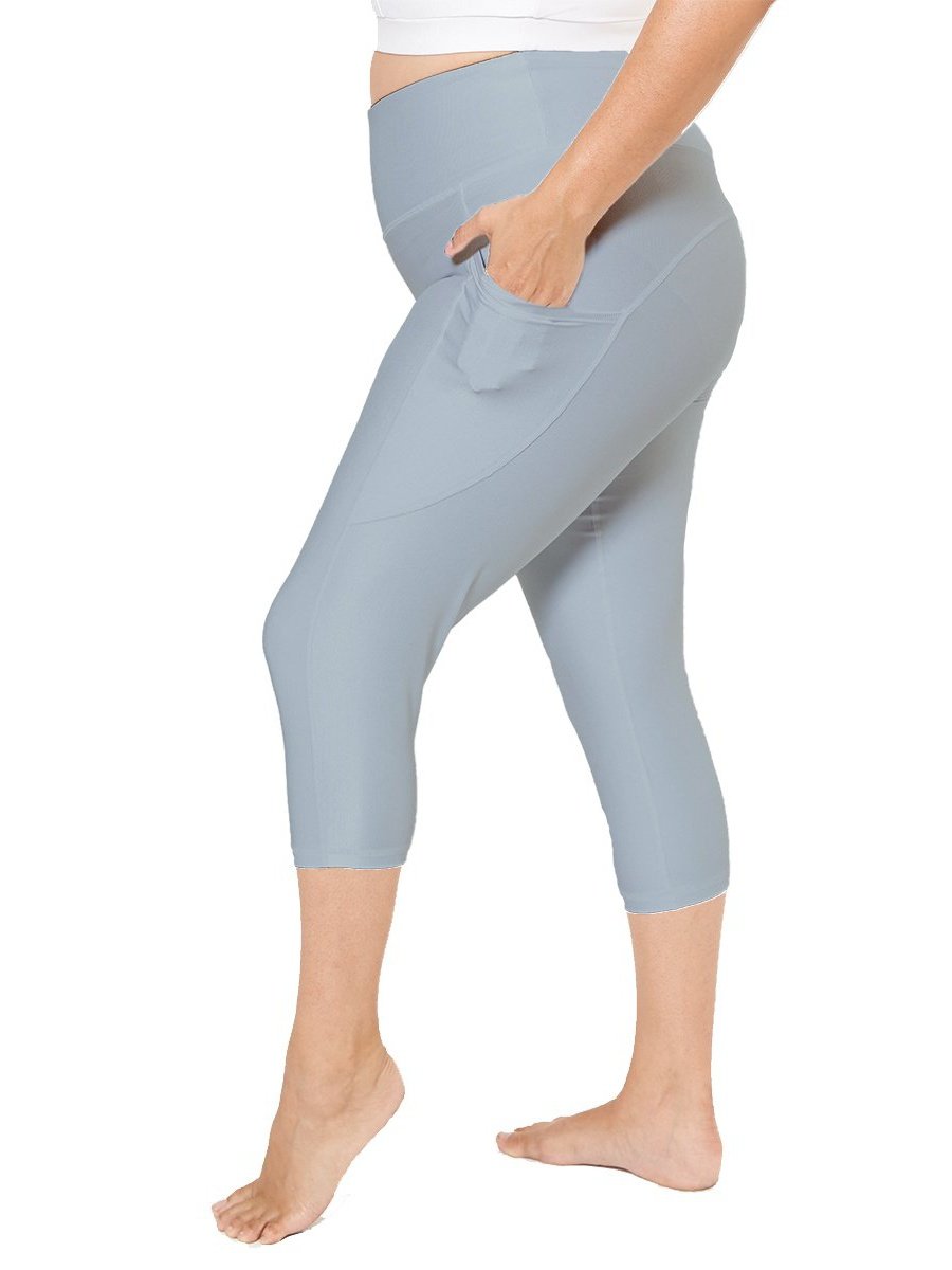 Hi-Rise Curved-Pocket Capri - Dove Grey Rib Pattern