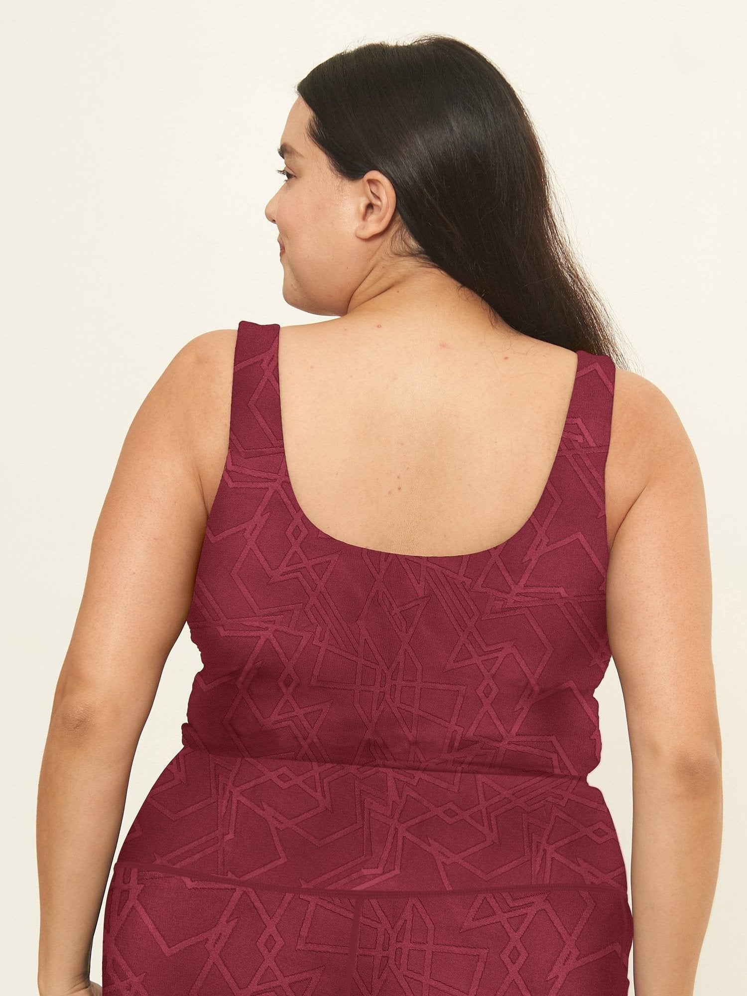 Fitted Tank w/ Built-In Bra - Pomegranate Linear Pattern