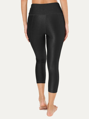 Hi-Rise Capri - Black Rib Pattern