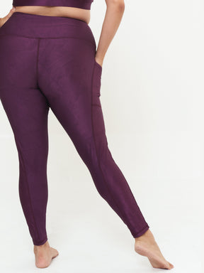 Hi-Rise Square Pocket Leggings - Sangria Geo Pattern