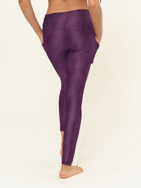 Hi-Rise Square Pocket Leggings - Sangria Geo Pattern