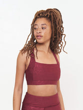 Square Neck Performance Bra - Pomegranate Linear Pattern